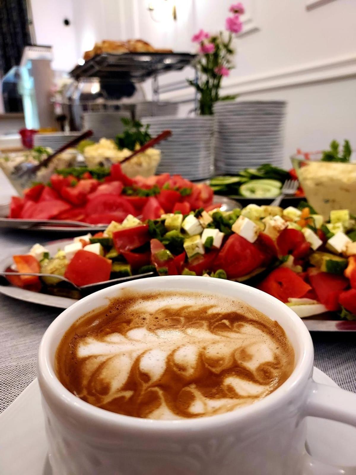 Savoy Acomodação com café da manhã Spała Exterior foto